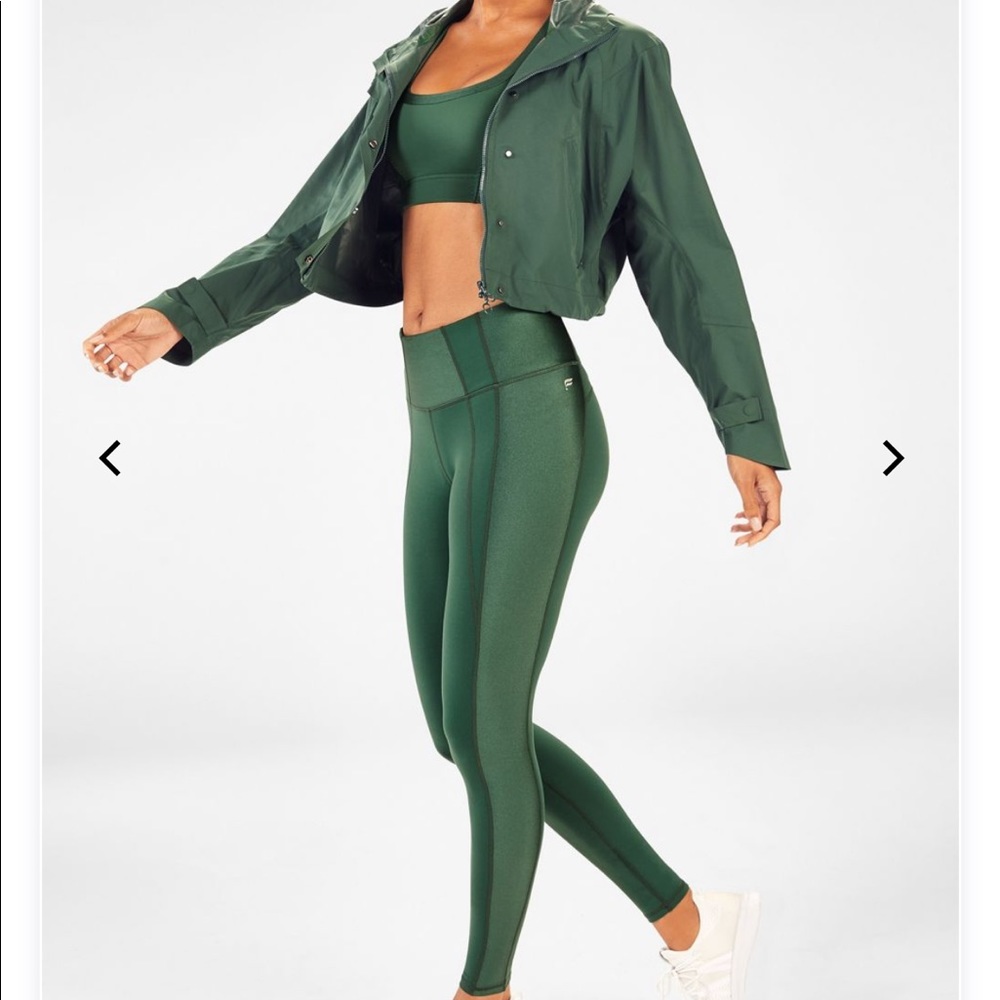 BRAND NEW!!!! FABLETICS KELLY ROWLAND 3PCS OUTFIT - Picture 2 of 2
